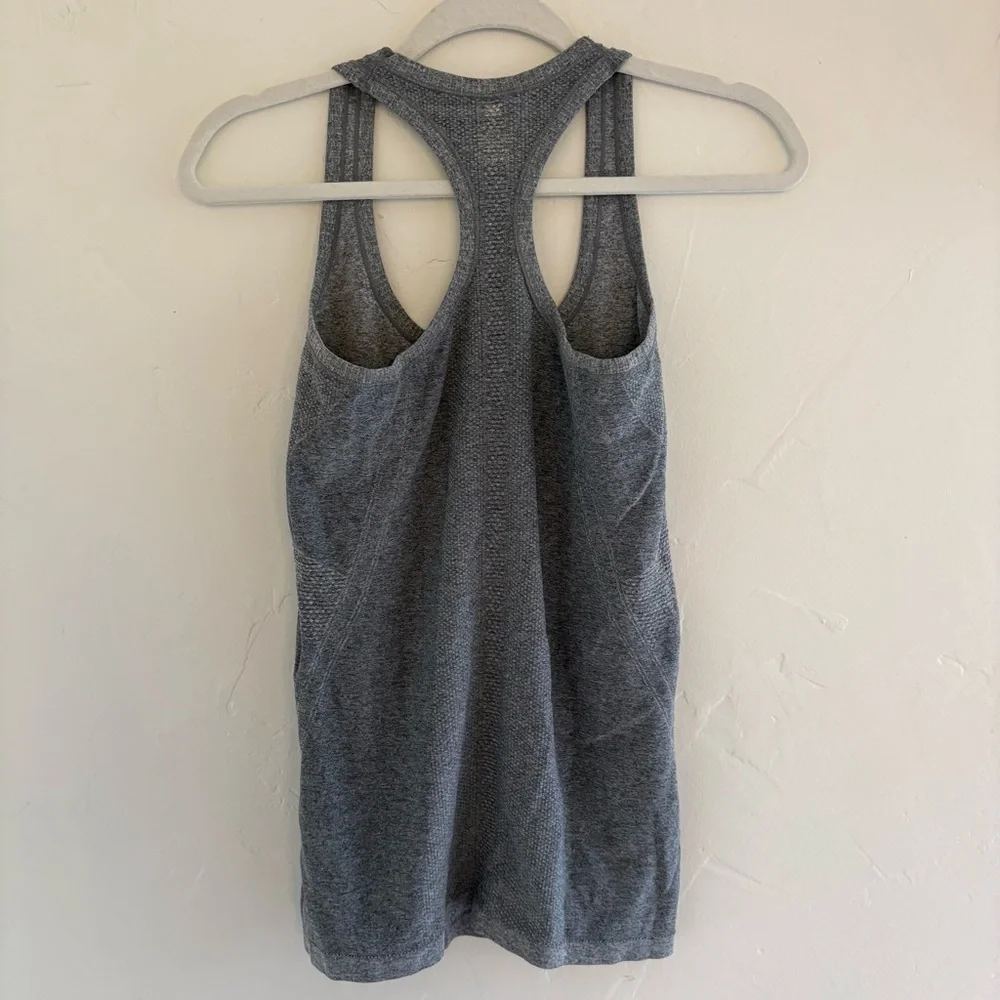 New Balance Womens Grey Racerback Tank Top Activewear Workout Shirt Size Medium